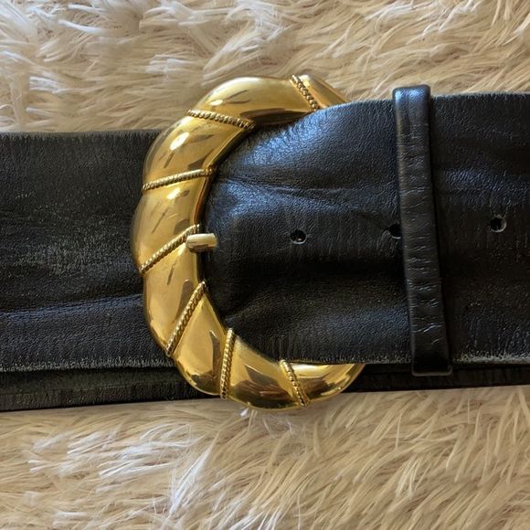 Vintage 80s leather belt